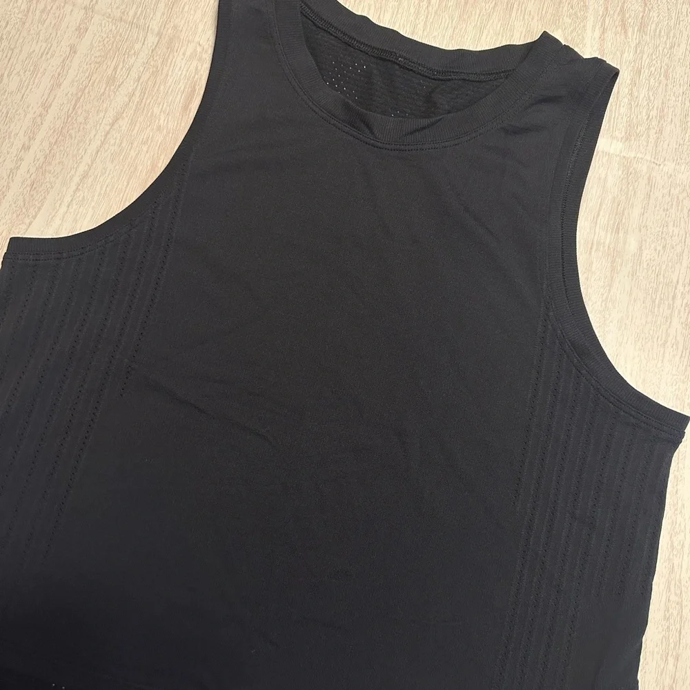Lululemon Train To Be Tank